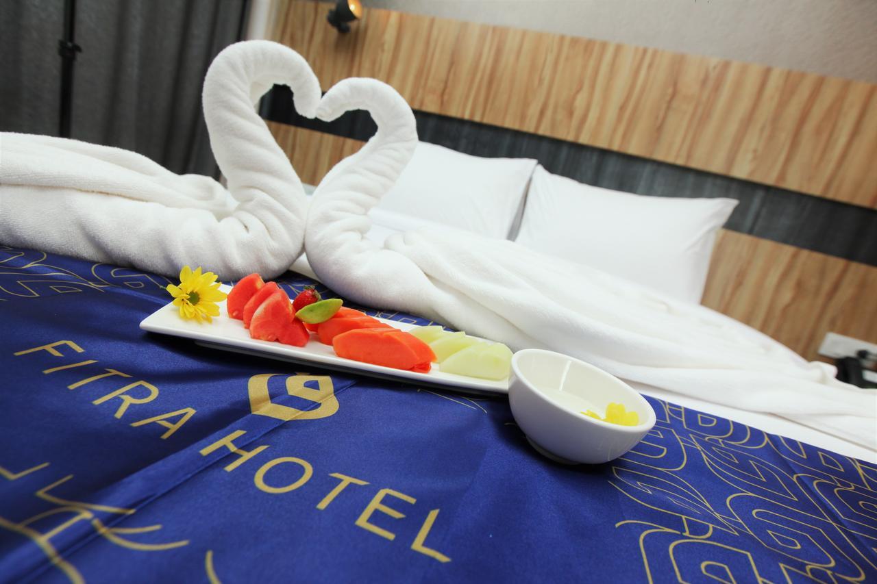 Fitra Hotel Маяленгка Экстерьер фото